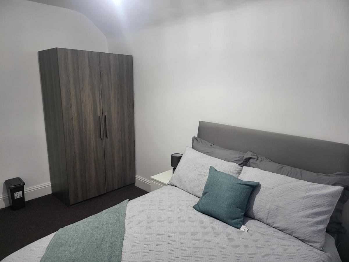 Spacious & Cosy Holiday Home In Μάντσεστερ Εξωτερικό φωτογραφία