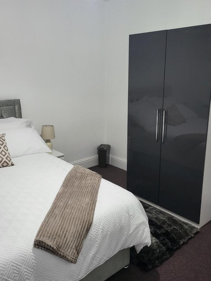 Spacious & Cosy Holiday Home In Μάντσεστερ Εξωτερικό φωτογραφία