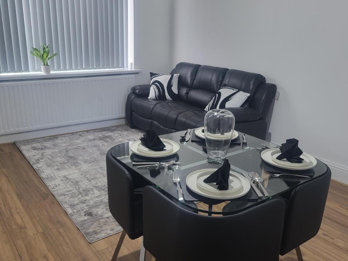Spacious & Cosy Holiday Home In Μάντσεστερ Εξωτερικό φωτογραφία